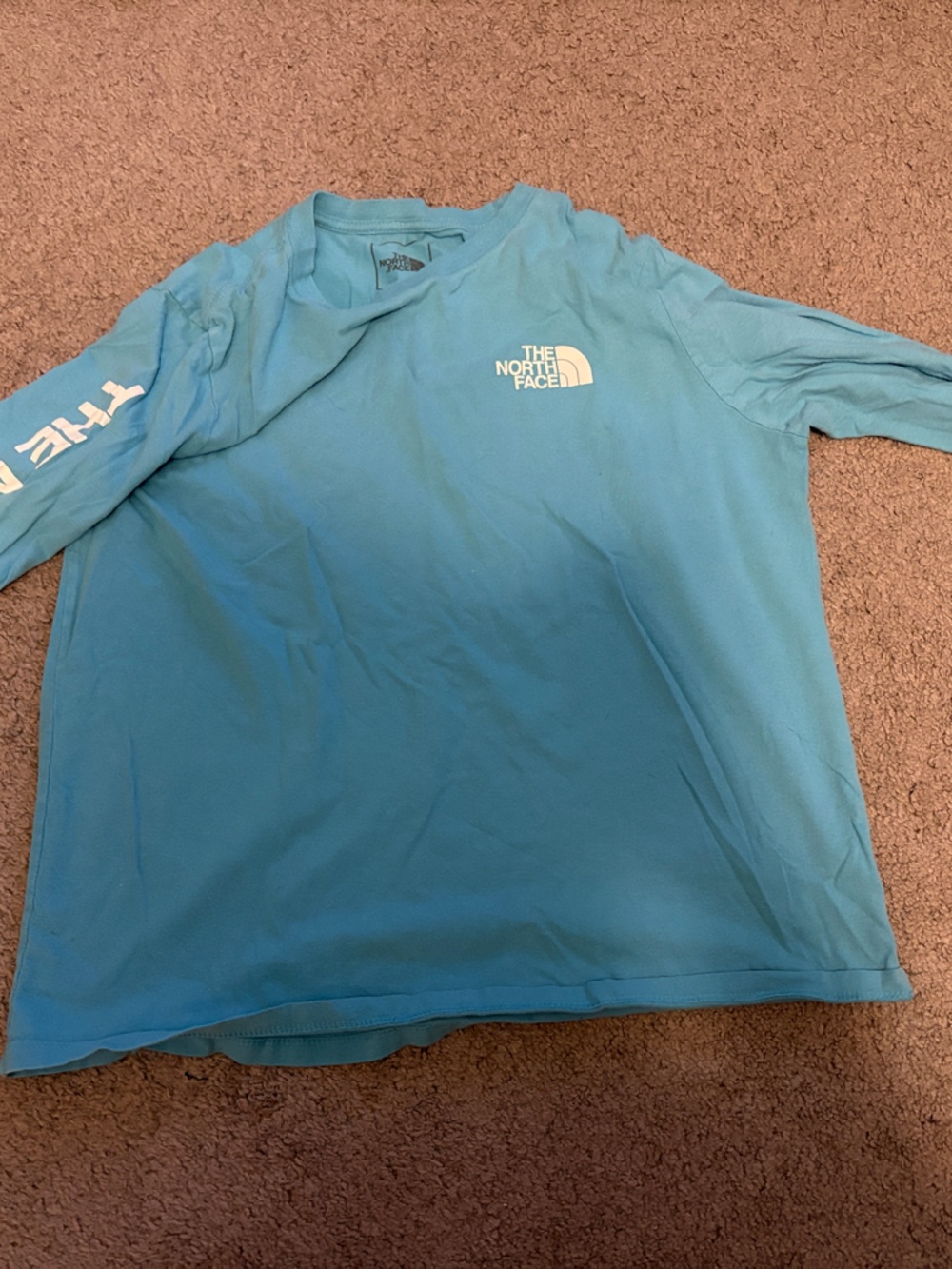 The North Face women’s Long-Sleeve Logo Tee in Aqua